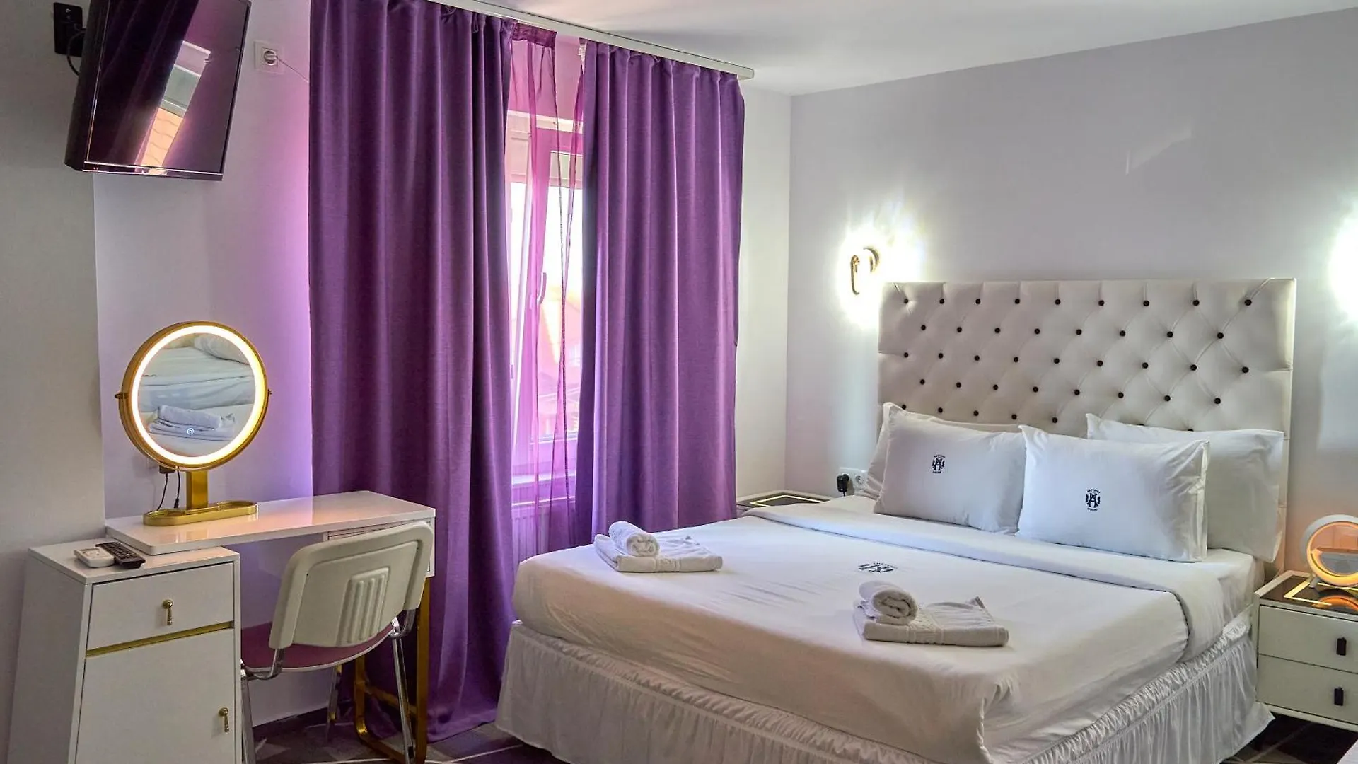 Amethyst House Therme & Bucharest Otopeni Airport Romania